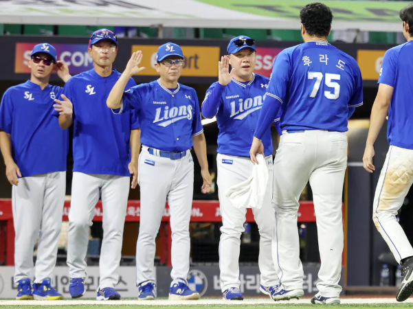 <b>삼성</b> 라이온즈 포스트시즌... 박진만 감독이 전하는 <b>가을야구</b>... 