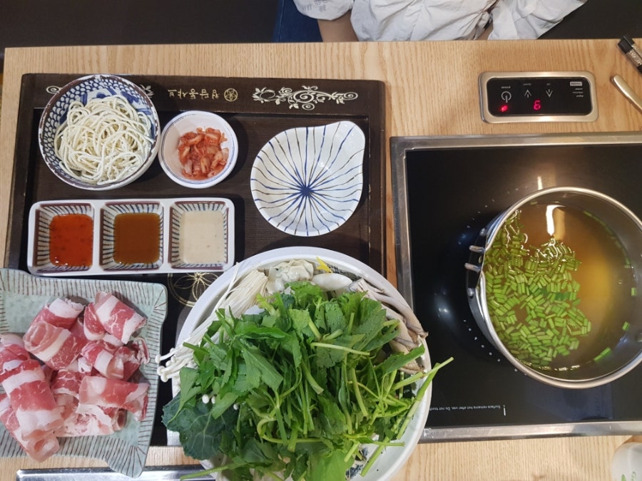 청담동샤브 홍성시티아일랜드점 사진 2