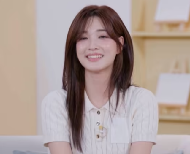 율희 나이 이혼 사유 양육권 프로필 전남편 최민환 자녀 딸 아들 근황