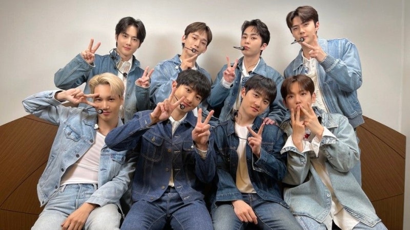 세훈 전역, 12월 엑소 완전체 컴백과 첸백시 소송