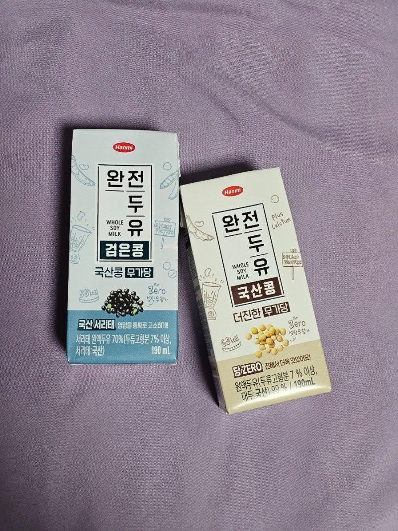 완전두유 무가당 두 가지 — 담백하게 든든한 요즘 한 팩