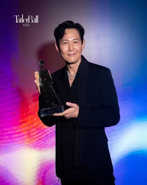 <b>이정재</b>, 한국인 최초 <b>찰리 채플린 어워즈</b> 수상…이런 경사... 