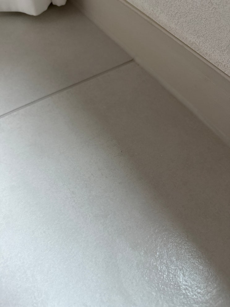  바닥타일찍힘 복원 보수후기