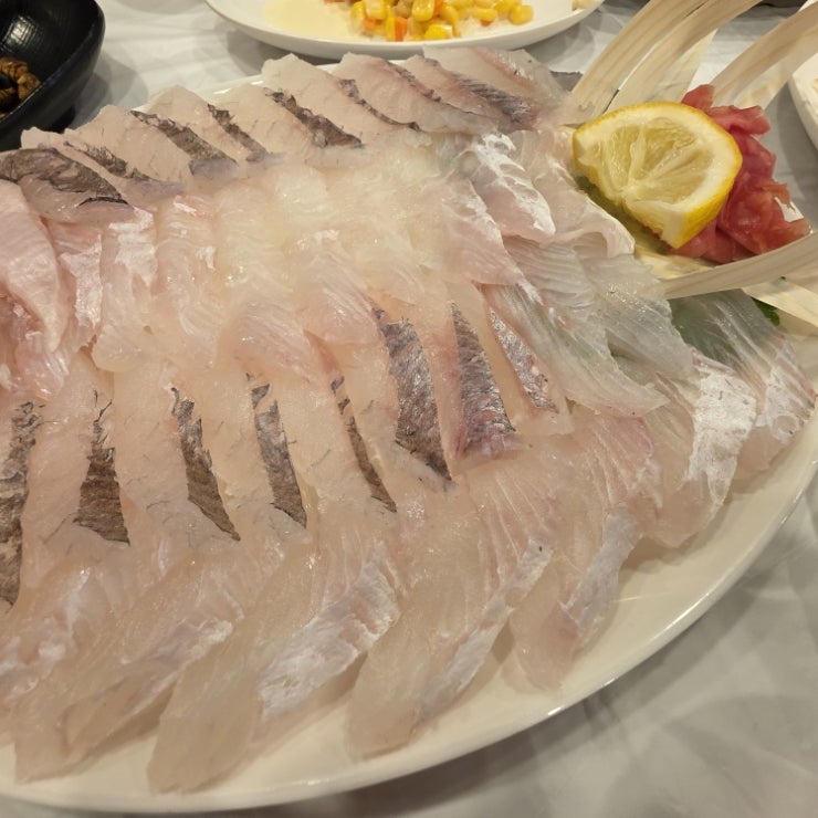 싱싱회수산 사진 2