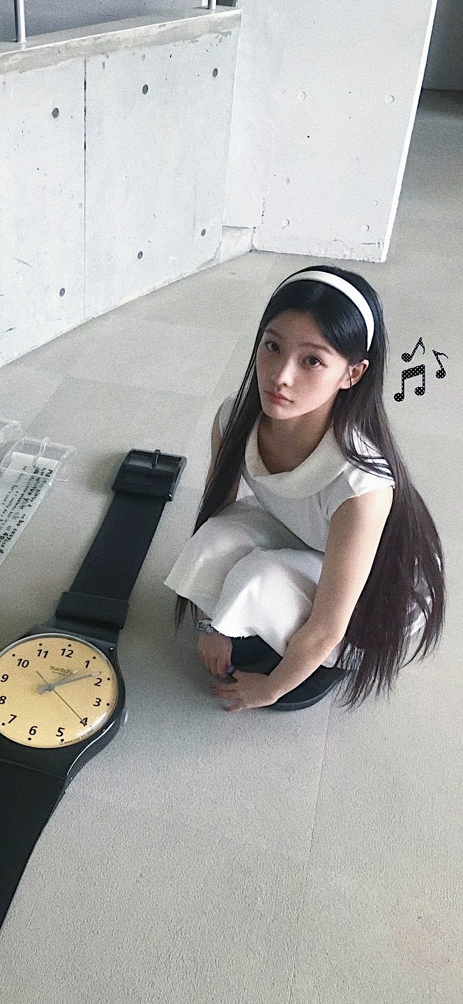 ILLIT 아일릿 이로하 배경화면