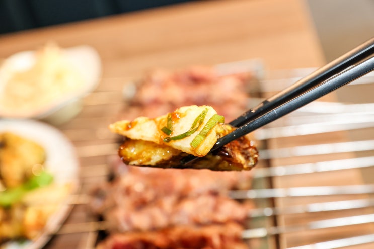  영통양꼬치 맛집, 이가네양꼬치 영통1호점 – 잡내 없이 부드럽고 육즙 가득한 진짜 양꼬치의 맛!