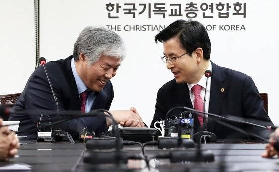 <b>장동혁</b>은 <b>황교안</b> 시즌2, 극우 개신교와 손잡은 아스팔트 장외투쟁