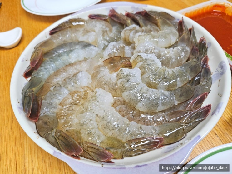  가락시장 수산시장 영흥수산에서 살아있는 대하 포장 후 생새우회 먹방 후기