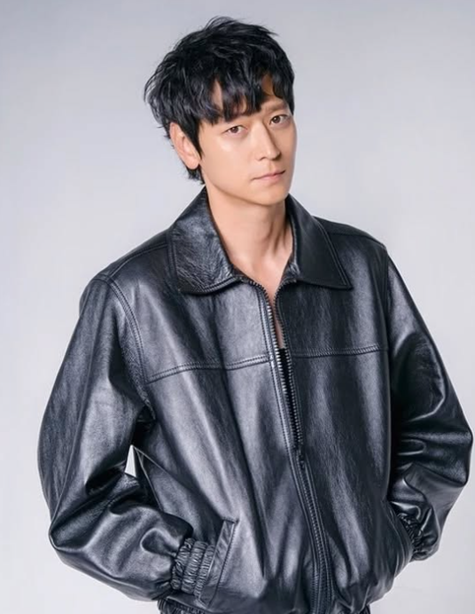 강동원프로필  나이, 키, 학력, 재산, 작품, 그리고  최신 근황까지!