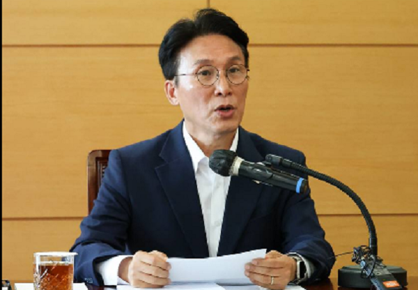 <b>김민석 총리</b> “李 대통령 ‘냉부해’ 출연은 <b>K</b>-<b>푸드</b> 홍보와... 