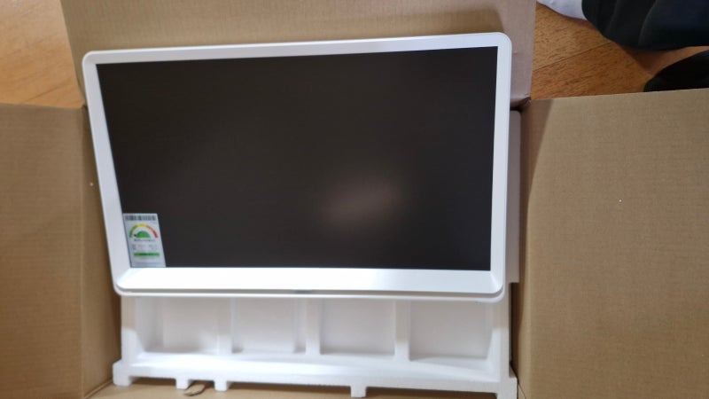 명절 선물로 고른 LG 룸앤TV 2세대 — 세컨티비로 완전 만족