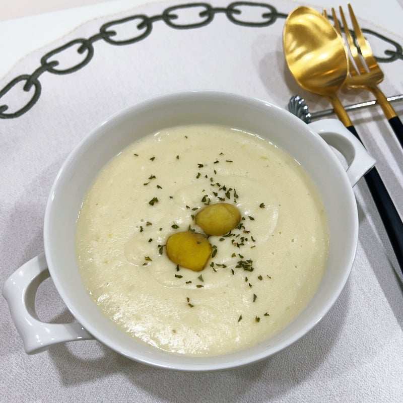 밤 스프 만들기 삶은 밤으로 만드는 부드러운 간식 요리 레시피