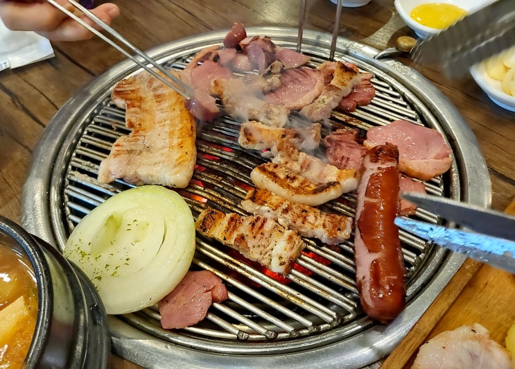  푸짐함과 정겨움은 그대로! 탄현 산에들에에서 즐긴 불맛 가득 바베큐 한 상