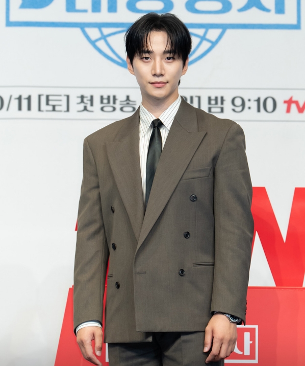 <b>태풍상사</b> 이준호, 연기<b>호평</b> 쏟아진 이유｜시청자 울린 감정선... 