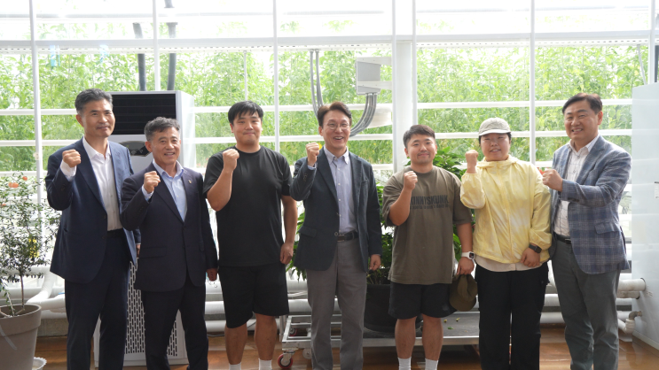 <b>김민석 총리</b>, 김제 스마트팜 혁신밸리 방문