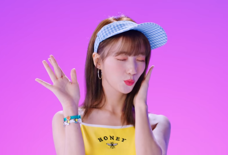 밝고 경쾌한 리듬으로 네 마음을 시원하게 해줄 수 있는 곡 오마이걸 (OH MY GIRL) - 돌핀 (Dolphin)....
