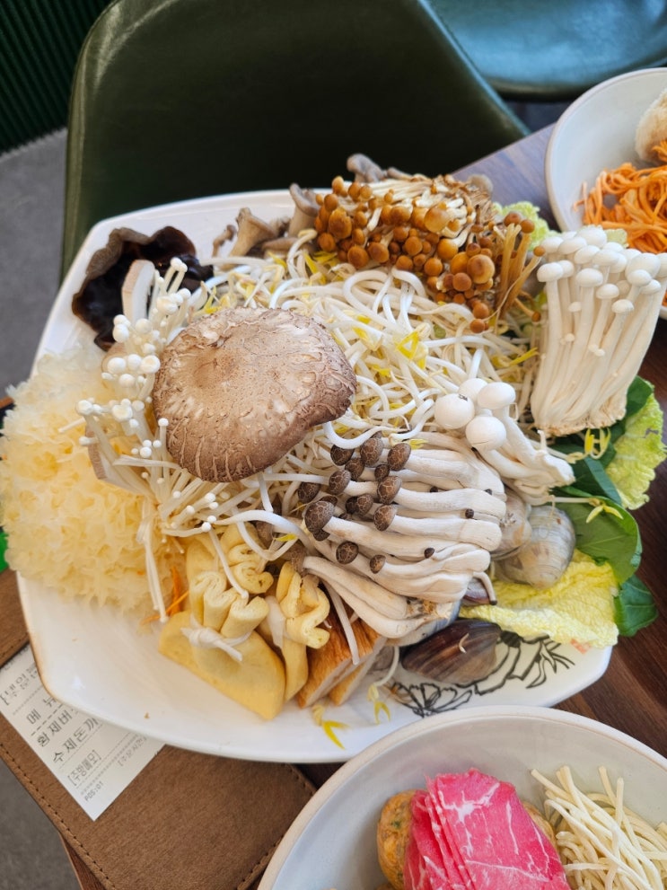  대전 현충원 근처 맛집 황제수제만두전골 보양식 한 끼 드세요