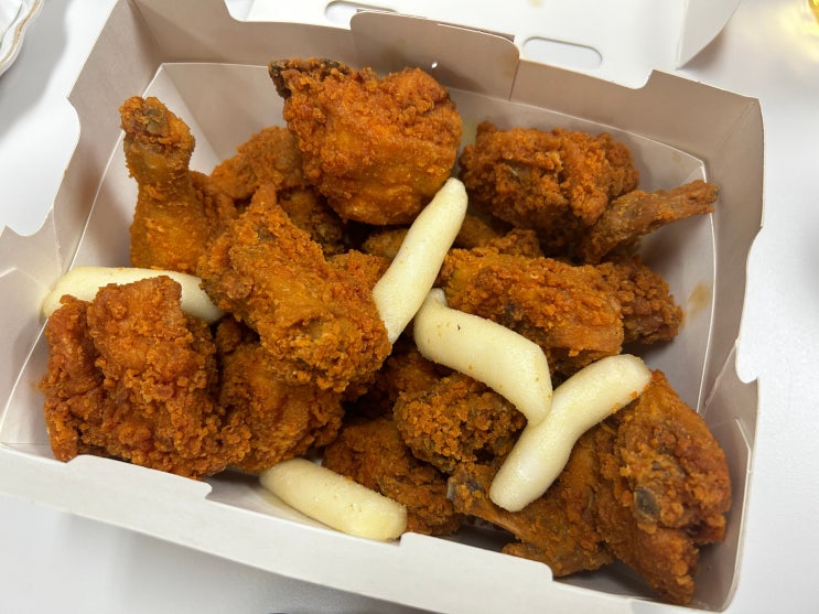  핫 후라이드 치킨 '멕시카나 와삭칸 치킨' 후기 | 가격, 맵기, 소스, 핫후라이드 비교