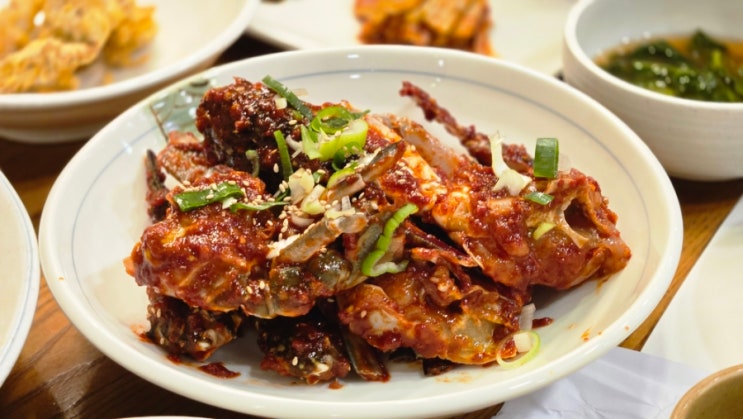  여수 꽃돌게장1번가 (예약 꼭! / 웨이팅해도 부모님과 또 갈 맛집)