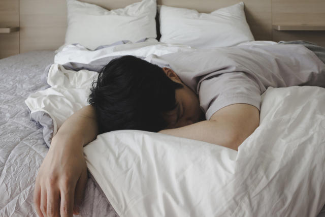낮잠이 건강에 좋다고?….30분 넘게 자면 조기 사망 위험 높아