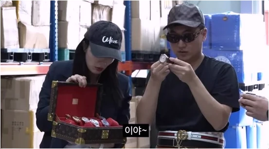  충주맨 활동 중단! '수익 배분 문제' 속 명품 소비 근황 심층 분석