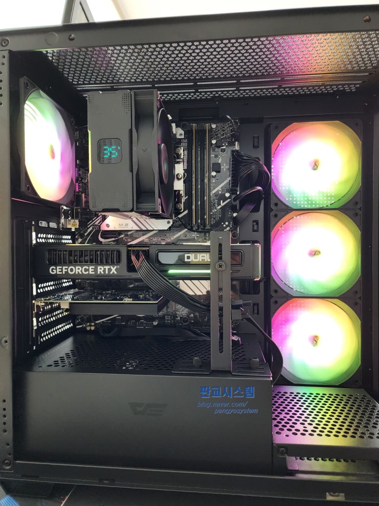  강남 압구정로데오 홀덤펍 다중 모니터 PC 납품 | HDMI 출력 컴퓨터 설치 사례