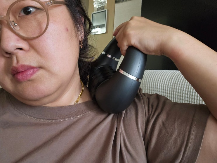  메디니스 슈퍼바디 괄사마사지기 승모근부터 허벅지까지 전신케어 완성