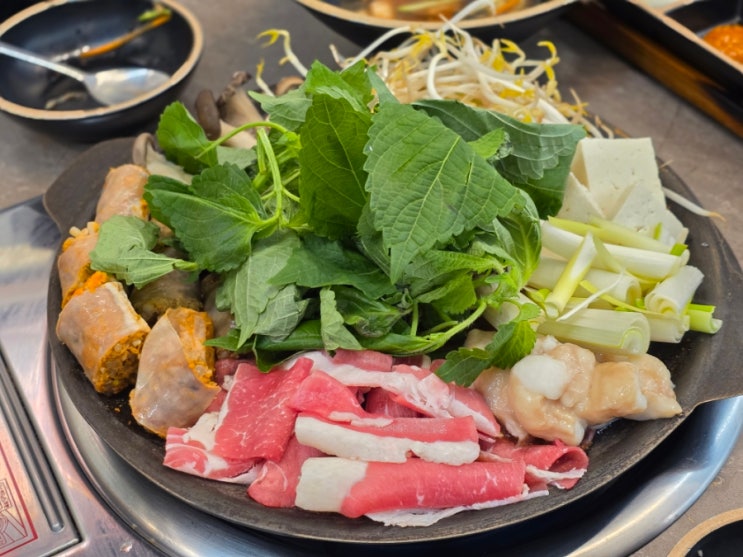  서울 4호선 충무로역 맛집 순대 점심 식사 정성순대 충무로점