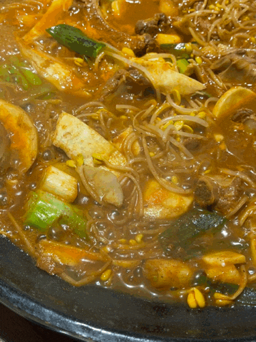  뒷골목에서 매출 20억 맛집 "여기" 용인 수지구청 맛집으로 오픈