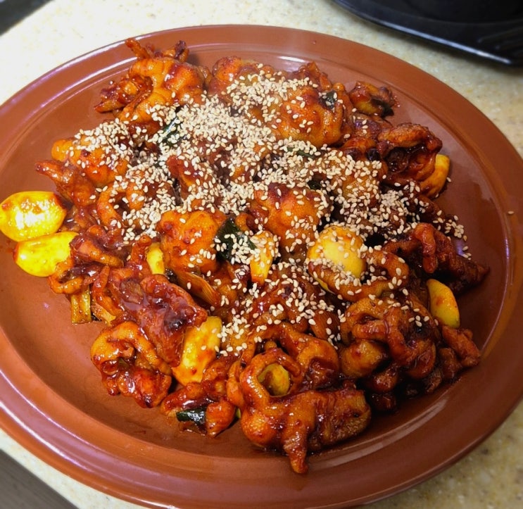  야식으로 딱! 간단하게 누구나 쉽게 무뼈닭발볶음 만들기