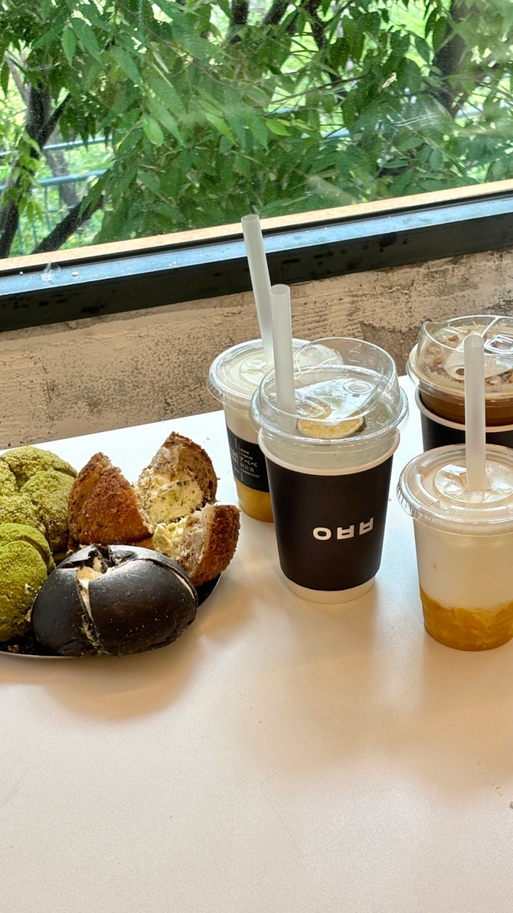 종로 카페 아베베베이커리 : 영실 목장 순수 우유 크림빵, 리얼 애플망고 우유 후기