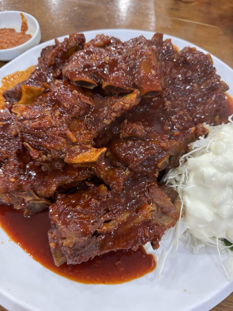  강남역 맛집 ‘신동궁감자탕 뼈숯불구이’ 주차까지 완벽한 곳