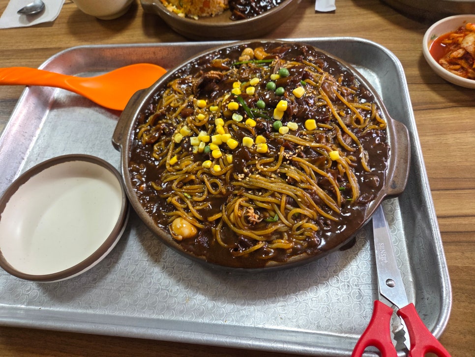 수동반점 황궁쟁반짜장 사진 6