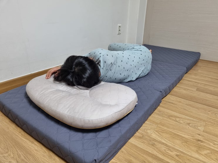  가족 모두가 만족한 집앤콕 접이식수면패드 사용 후기