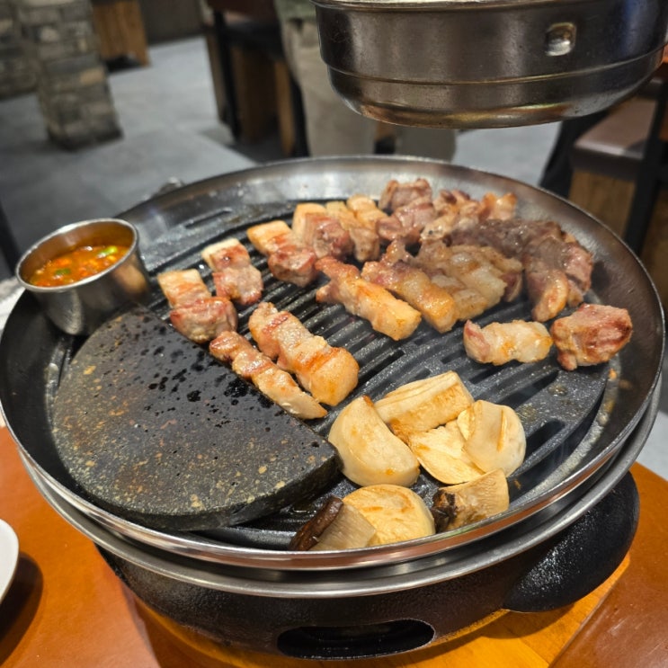  [또간집] [포항이동맛집] 구워줘서 편한 돼지고기 맛집! 『 고반식당 포항이동점 』 삼겹살, 목살, 고반명란밥