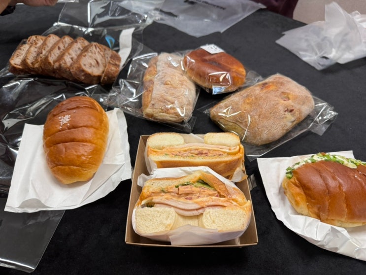  먹거리/독산/빵집] 집 앞에 이런 훌륭한 빵집이? 소금빵 맛집 도산제과