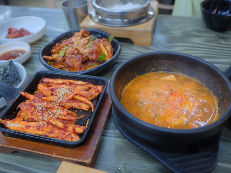  제주중문맛집 할머니의 손맛 — 소담명가 찰솥밥 본점