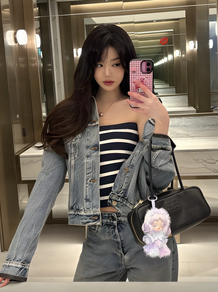  "중형차 가격.." 장원영 인스타그램 미우미우 착장 3가지