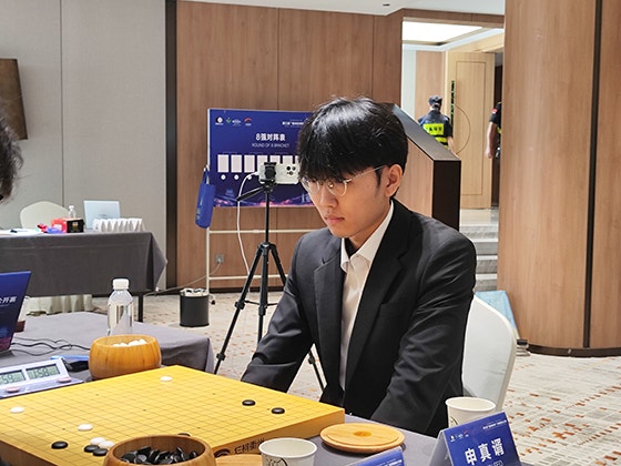 세계랭킹 1위 <b>신진서</b>, <b>란커배</b> 4강 진출! 3년 연속 결승 신화 쓸까?