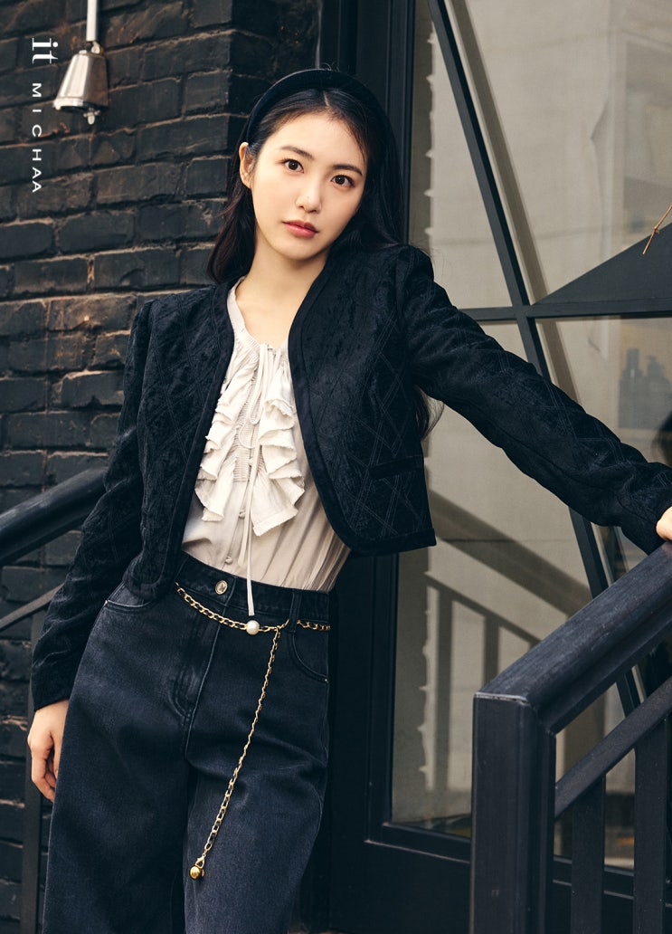  잇미샤(it MICHAA), 뮤즈 신예은과 함께 '25겨울 캠페인 공개