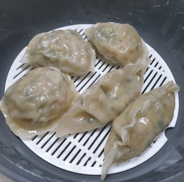 냉동만두 전자레인지로 비비고 만두찌기 다이소 찜기활용하기