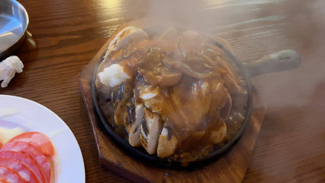  [용산/맥주] 엉클조 소시지 삼각지점_더운 모둠 소세지와 백퍼로니 피자