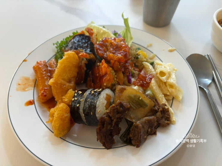  친구와 함께, 광주 주월동 살림클래식채식뷔페
