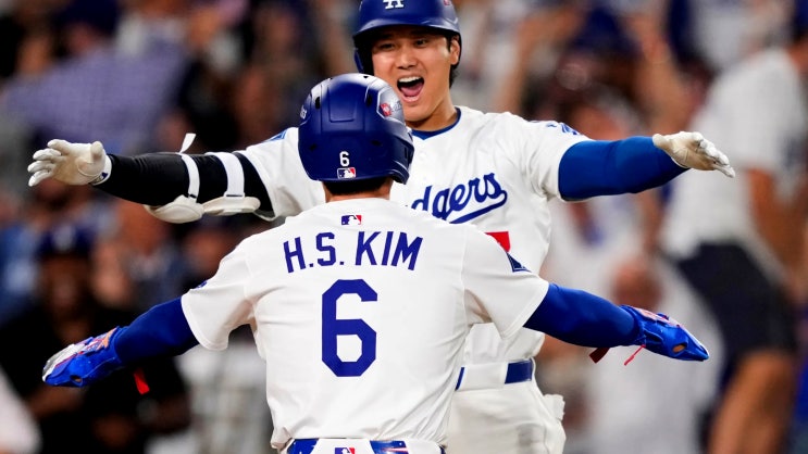  연장 11회 ‘김혜성 끝내기 득점’… LA다저스 NLCS 진출 확정