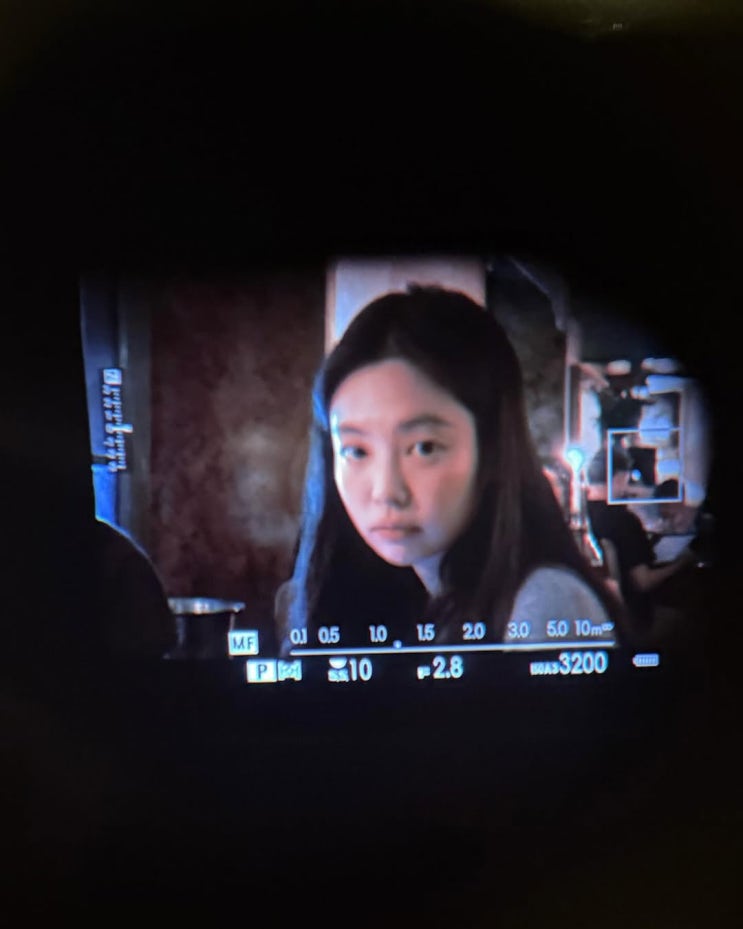  제니, 샤넬쇼 월클 대접 후, 맞이한 자유시간! 꾸안꾸 프렌치시크룩 패션에 시선 강탈