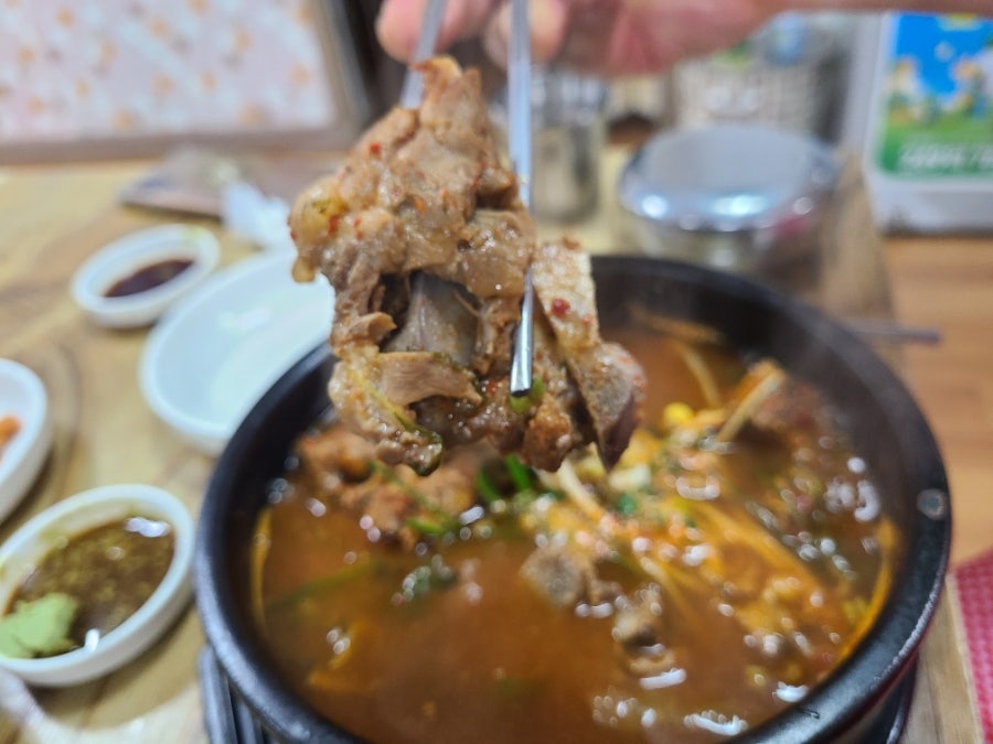 먹벙감자탕 사진 1
