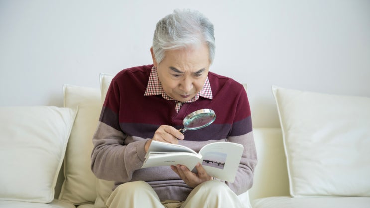  노안이라 느끼는 순간들  혹시 나도 노안