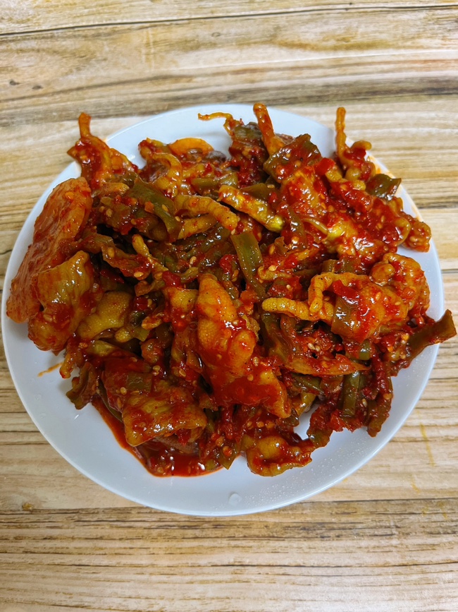  아삭 레몬무뼈닭발 핵매운맛으로 먹어봄