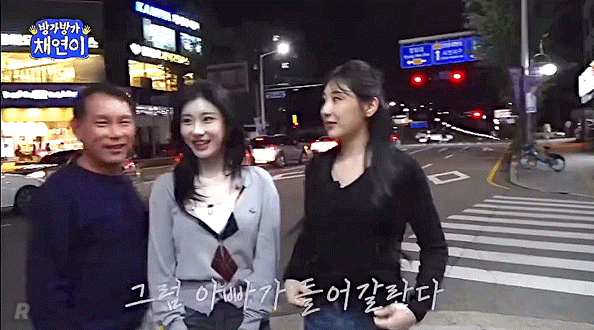 이채연과 있지 채령, 엄마 판박이 자매 미모 닮은 듯 다른 매력까지 완벽