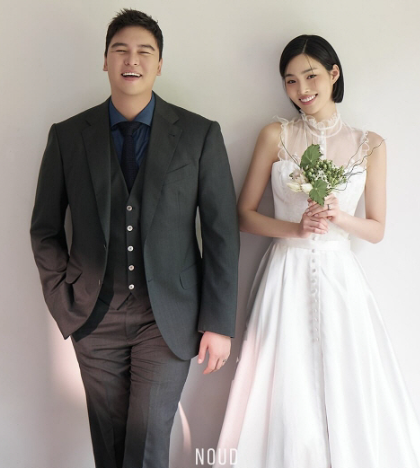  이장우조혜원, 8년 사랑 결실 웨딩화보 공개에 “진짜 그림 같다” 반응 폭발